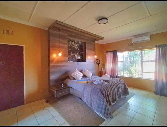 6 BEDROOM HOUSE FOR SALE IN BRAKPAN CENTRAL